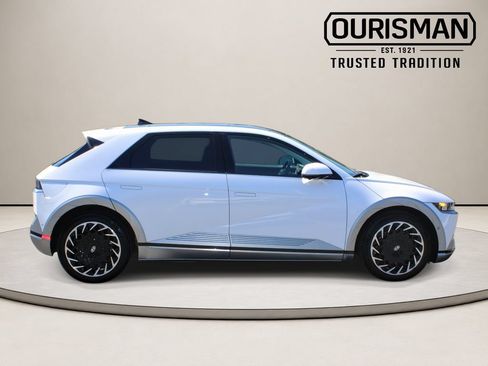 Used 2024 Hyundai Ioniq 5 Limited AWD/4WD image 10