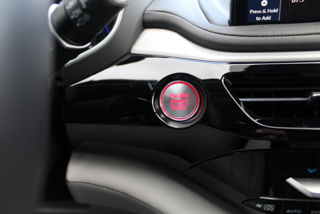 Used 2025 Acura MDX w/ Technology Package FWD image 38