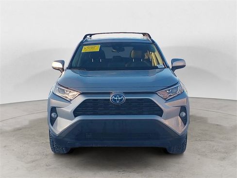Used 2021 Toyota RAV4 XLE image 8