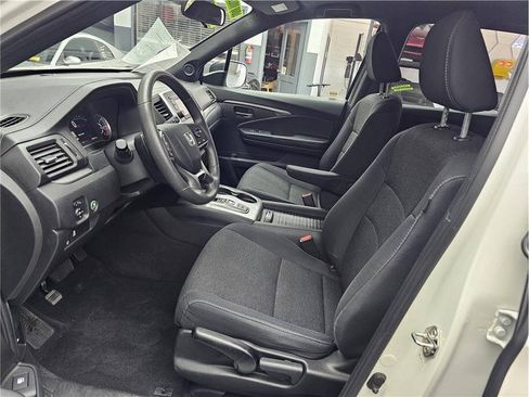 Used 2019 Honda Passport Sport image 9