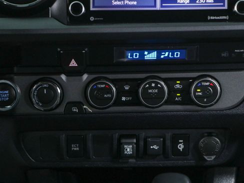 Used 2023 Toyota Tacoma TRD Sport AWD/4WD image 20