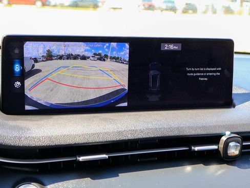 Used 2025 Genesis GV70 2.5T AWD/4WD image 4
