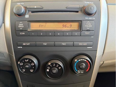 Used 2009 Toyota Corolla LE image 17