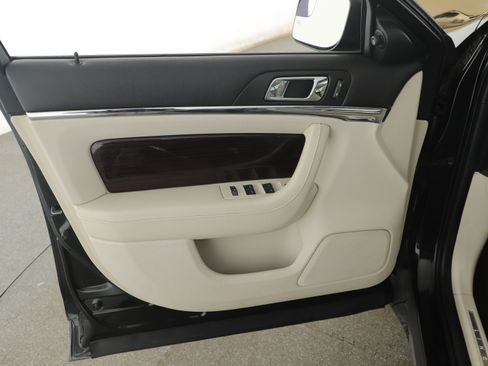 Used 2011 Lincoln MKS EcoBoost w/ 201A Rapid Spec Order Code image 7