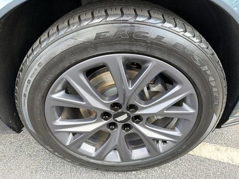 Used 2020 Cadillac XT6 Premium Luxury FWD image 12