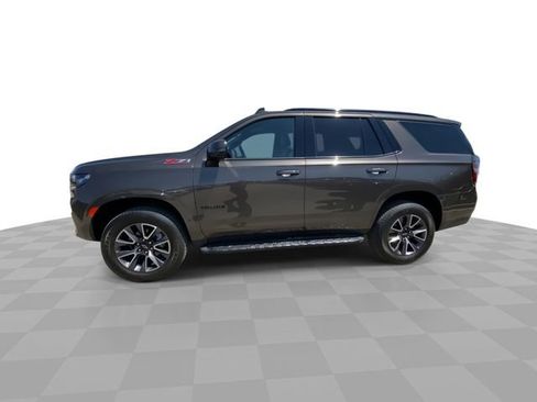 Used 2021 Chevrolet Tahoe Z71 w/ Z71 Off-Road Package AWD/4WD image 7