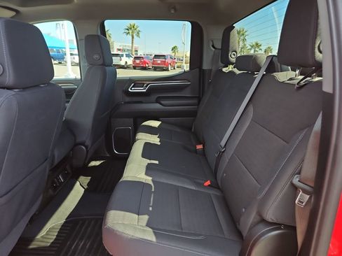 Used 2025 Chevrolet Silverado 1500 LT image 11