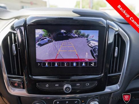 Used 2020 Chevrolet Traverse RS w/ LPO, 'HIT The Road' Package AWD/4WD image 5