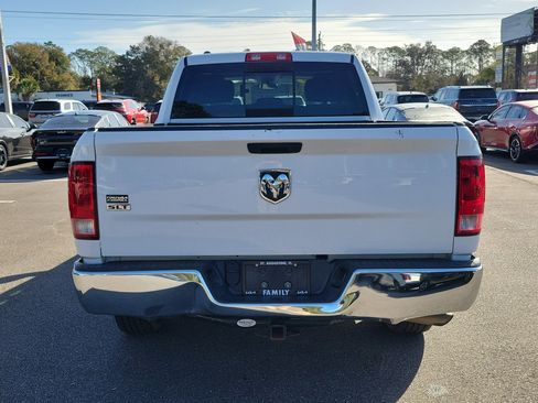 Used 2019 RAM 1500 Classic SLT image 5