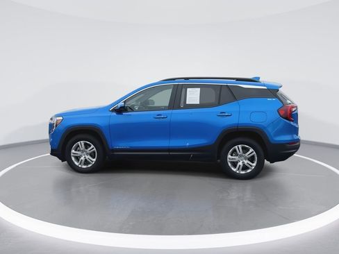 Used 2024 GMC Terrain SLE w/ Driver Convenience Package AWD/4WD image 5