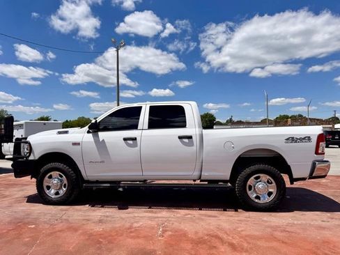 Used 2022 RAM 2500 Tradesman w/ Chrome Appearance Group AWD/4WD image 8