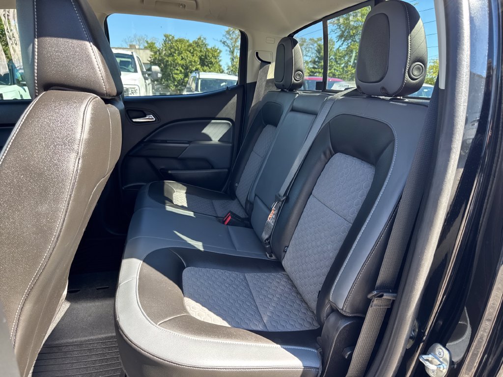 Used 2015 Chevrolet Silverado 2500 LT AWD/4WD image 10