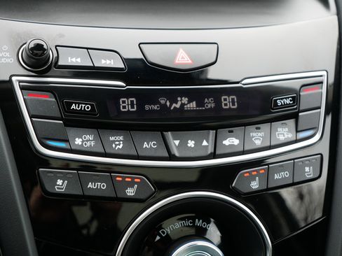 Certified 2025 Acura RDX w/Advance Package image 23