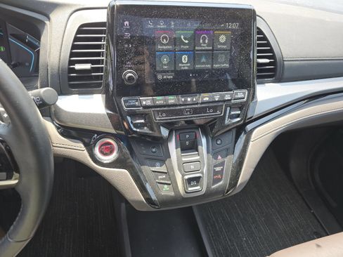 Used 2024 Honda Odyssey Touring image 30