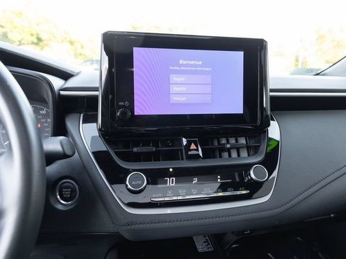 Certified 2024 Toyota Corolla SE w/ SE Premium Package FWD image 18