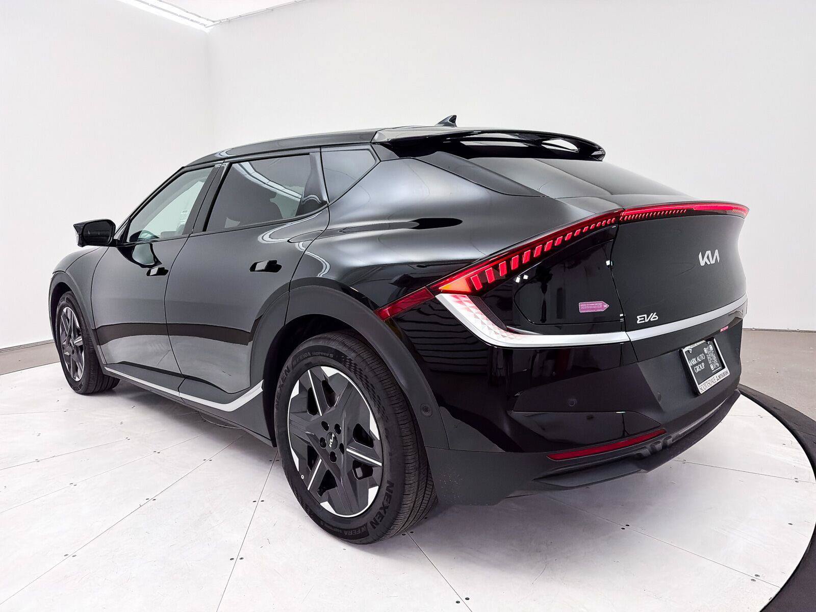 Used 2025 Kia EV6 Light w/ Light LR Technology Package RWD image 15