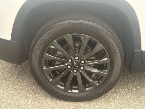 Certified 2023 Chevrolet Traverse RS w/ LPO, Floor Liner Package AWD/4WD image 14