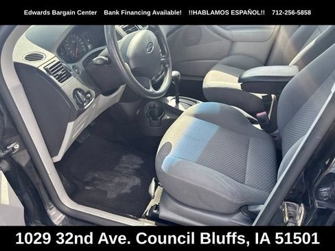 Used 2005 Ford Focus ZX5 Hatchback FWD image 9