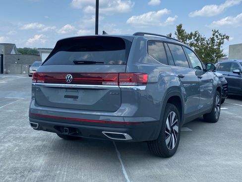 Certified 2026 Volkswagen Atlas SE AWD/4WD image 3