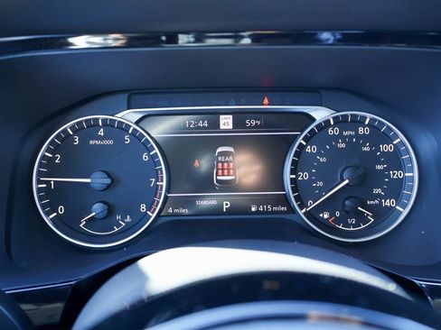 New 2025 Nissan Pathfinder SL image 9