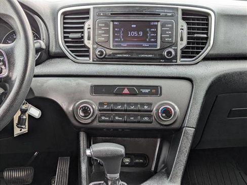 Used 2017 Kia Sportage LX AWD/4WD image 14