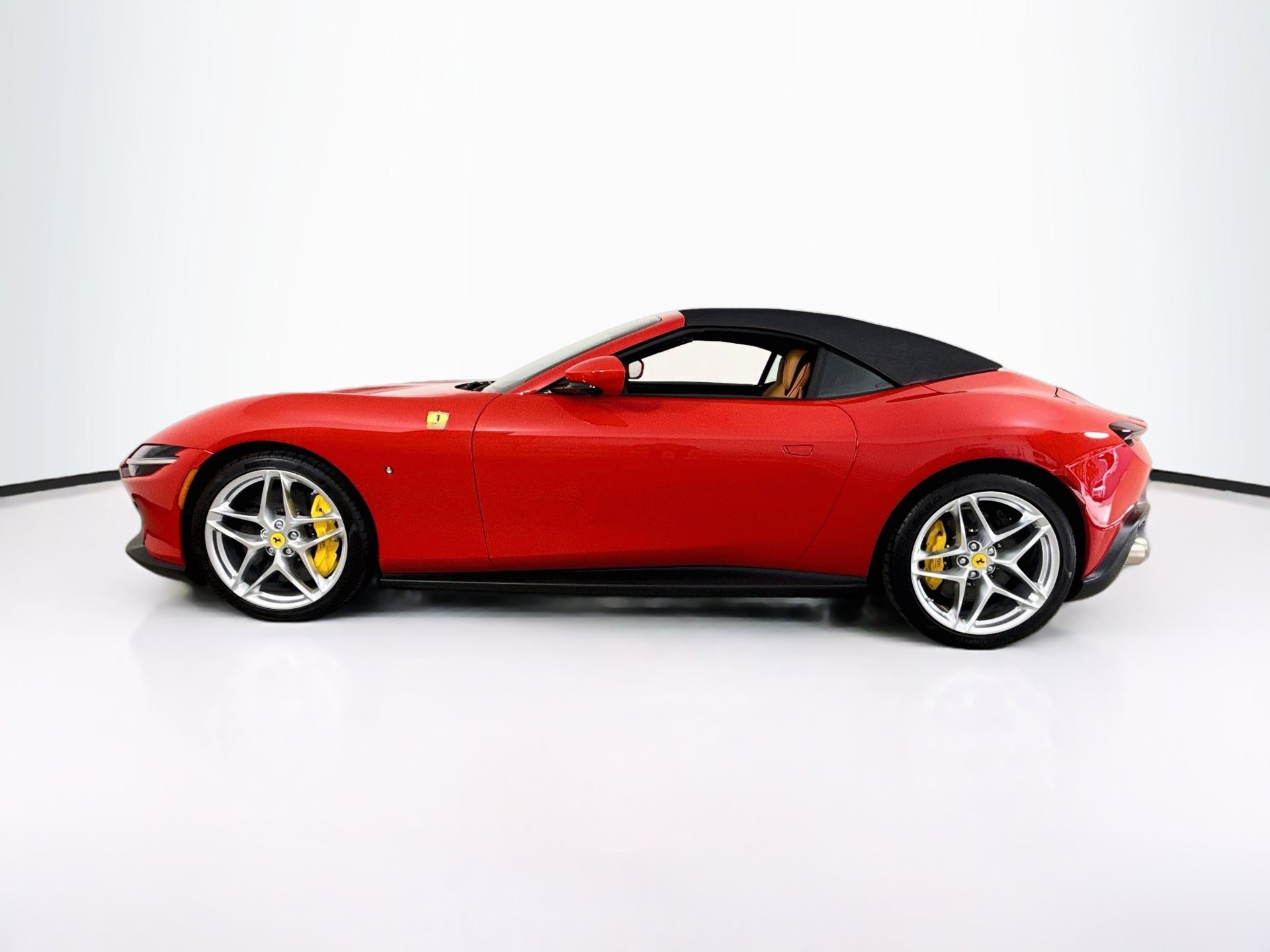 Certified 2024 Ferrari Roma Spider RWD image 4
