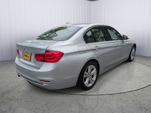 Used 2017 BMW 330i Sedan RWD image 3