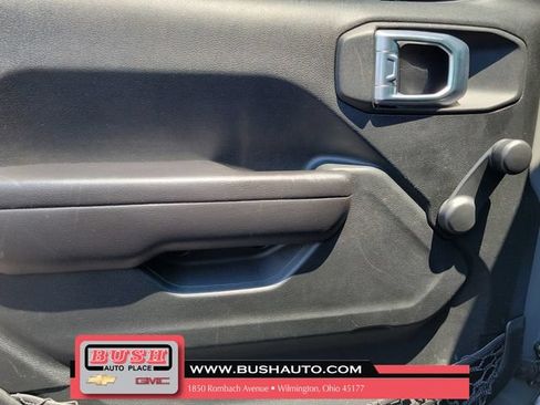Used 2021 Jeep Gladiator Sport AWD/4WD image 13