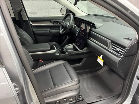 New 2027 GMC Terrain Denali w/ LPO, Floor Liner Package AWD/4WD image 7