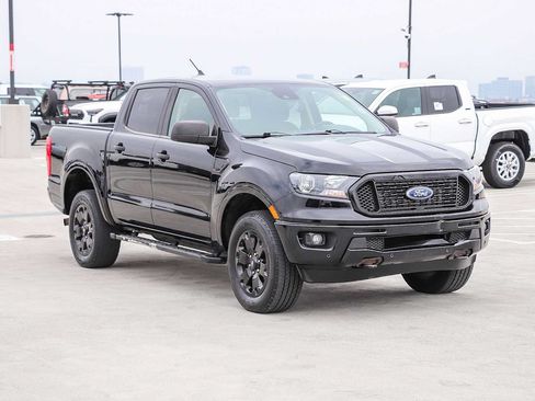 Used 2019 Ford Ranger XLT w/ Black Appearance Package RWD image 3