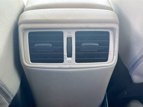 Used 2019 Nissan Rogue Sport SL w/ Premium Package FWD image 29