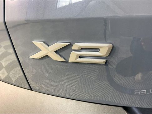 New 2026 BMW X2 xDrive28i AWD/4WD image 11