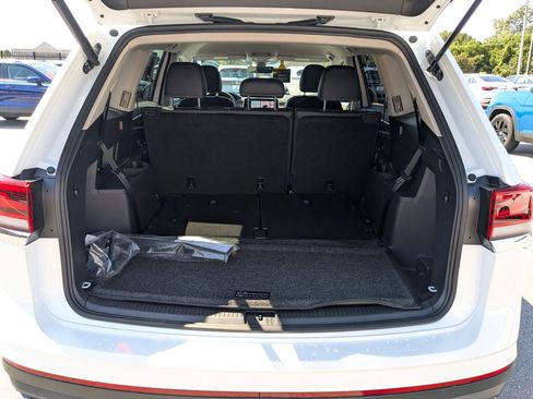 New 2026 Volkswagen Atlas SE image 31