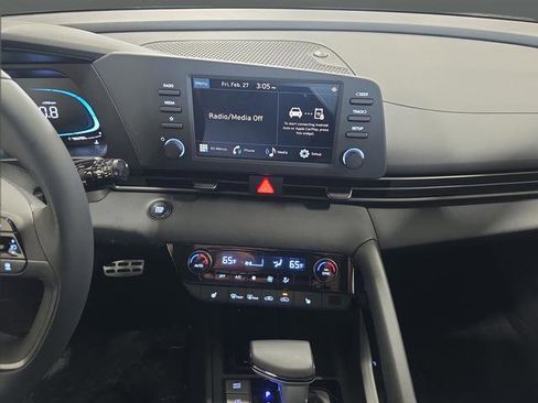 New 2026 Hyundai Elantra SEL Sport image 9