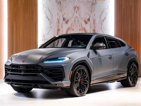 Used 2025 Lamborghini Urus SE AWD/4WD image 1