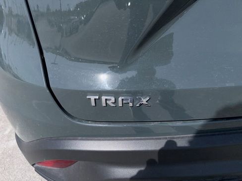 Used 2025 Chevrolet Trax LS w/ LS Convenience Package image 23