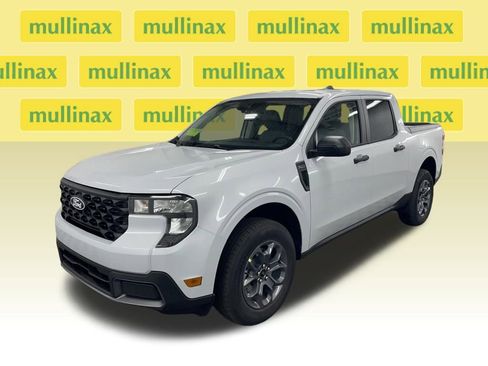 New 2025 Ford Maverick XLT image 11