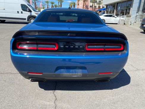 Used 2022 Dodge Challenger SRT Hellcat w/ Plus Package RWD image 7