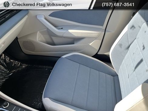New 2026 Volkswagen Jetta SE image 45
