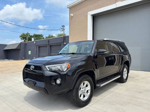 Used 2018 Toyota 4Runner SR5 Premium AWD/4WD image 1