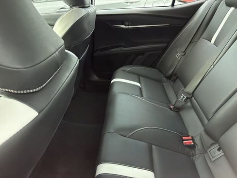 Used 2026 Toyota Camry SE w/ Convenience Package image 7