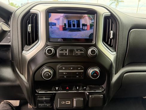 Used 2021 Chevrolet Silverado 3500 4x4 Crew Cab LT DRW image 11