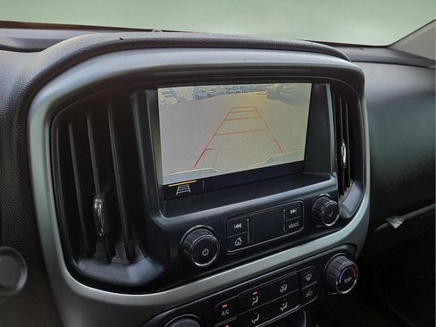 Certified 2019 Chevrolet Colorado LT image 17