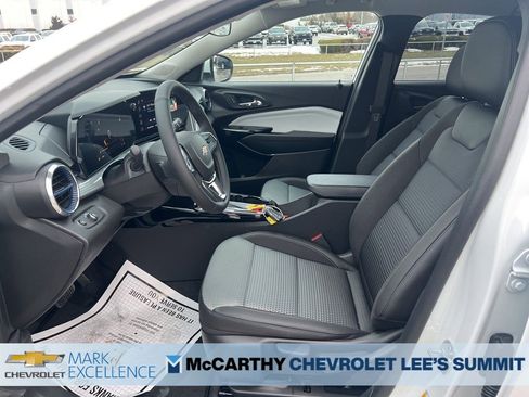 New 2026 Chevrolet Trax LT image 27