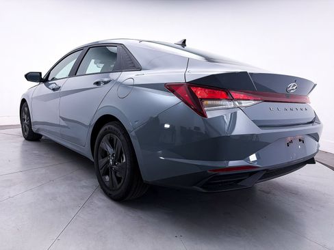 Used 2022 Hyundai Elantra SEL w/ Cargo Package FWD image 12