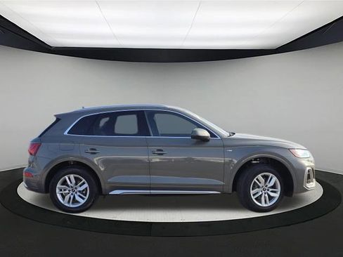 Certified 2023 Audi Q5 2.0T Premium w/ Convenience Package image 8