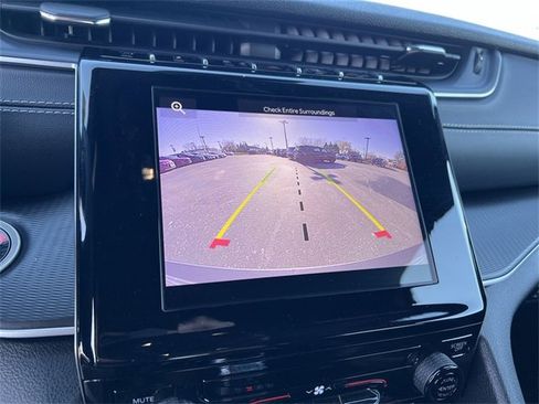 Used 2025 Jeep Grand Cherokee Laredo image 21