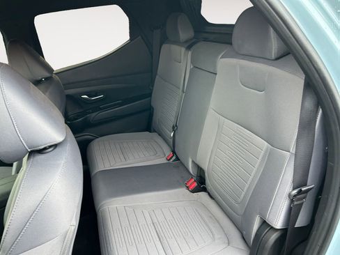 Used 2024 Hyundai Santa Cruz SE image 11