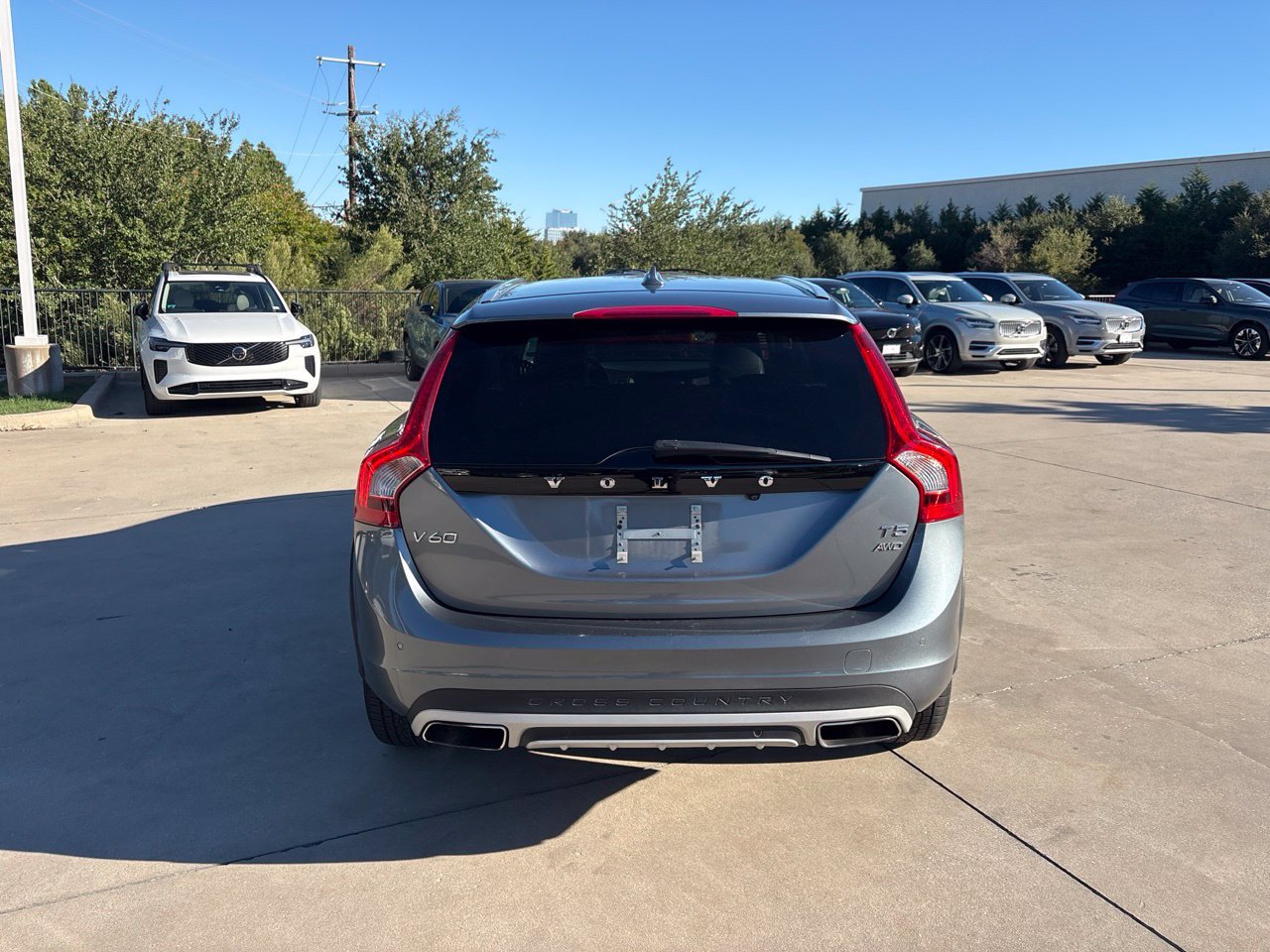 Used 2018 Volvo V60 T5 Cross Country w/ Convenience Package AWD/4WD image 6