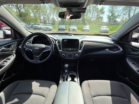 Used 2023 Chevrolet Malibu LT image 25
